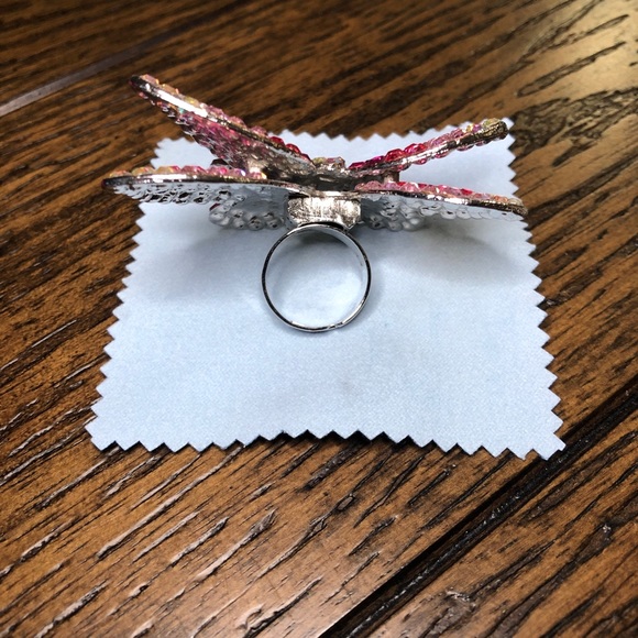 Large Swarovski Crystal Butterfly Ring 6+ - Picture 4 of 7
